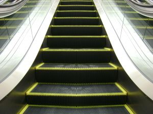 shopping%20center%20escalator%20black%20with%20clear%20sides.jpg