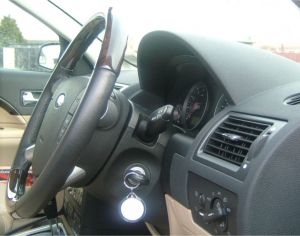 steering%20wheel%20and%20console%20black.jpg